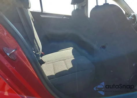 2013 Volkswagen Golf z USA, uszkodzony, nr VIN WVWDB7AJ2DW138167